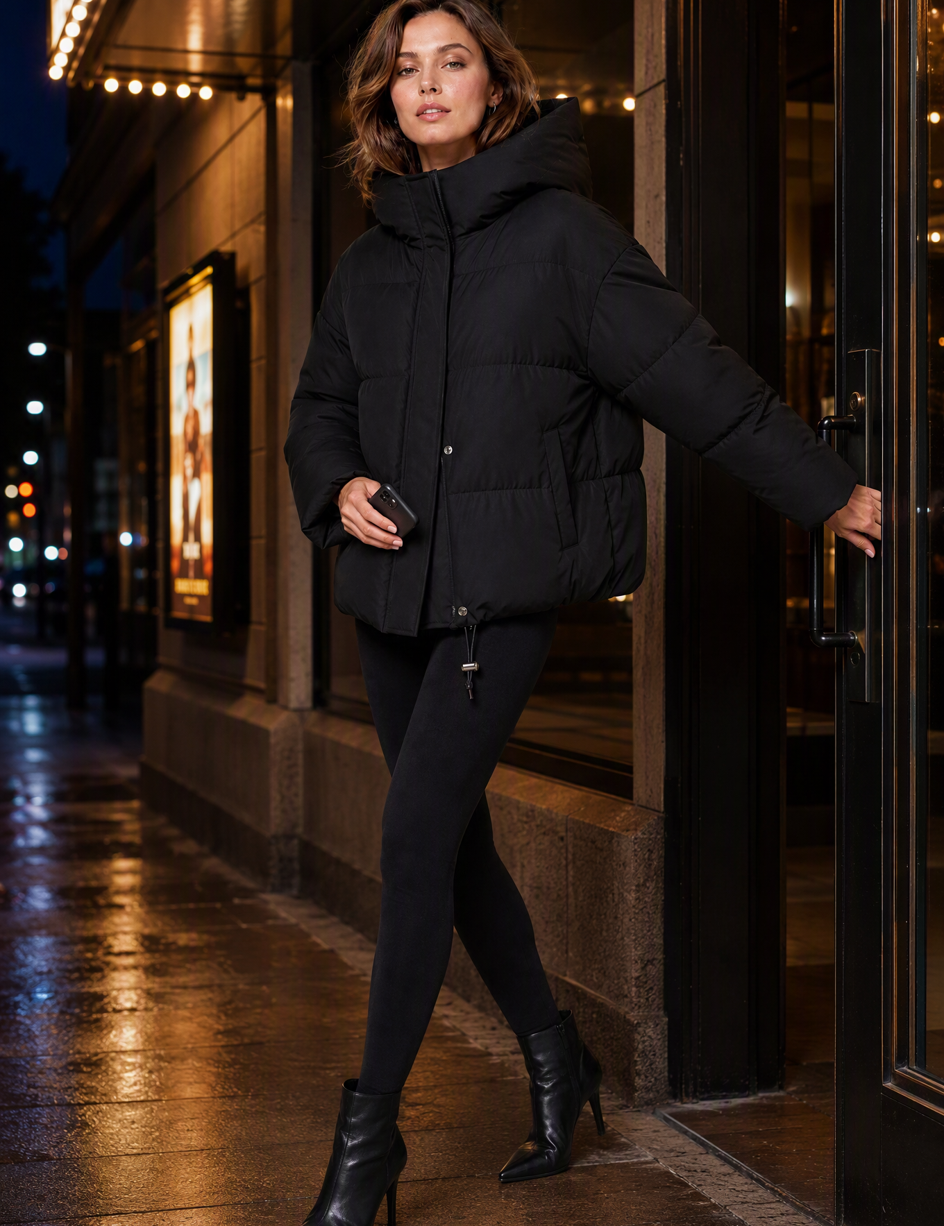 Doudoune courte à capuche oversize | Variante Noir - Lifestyle | Lounelle Paris