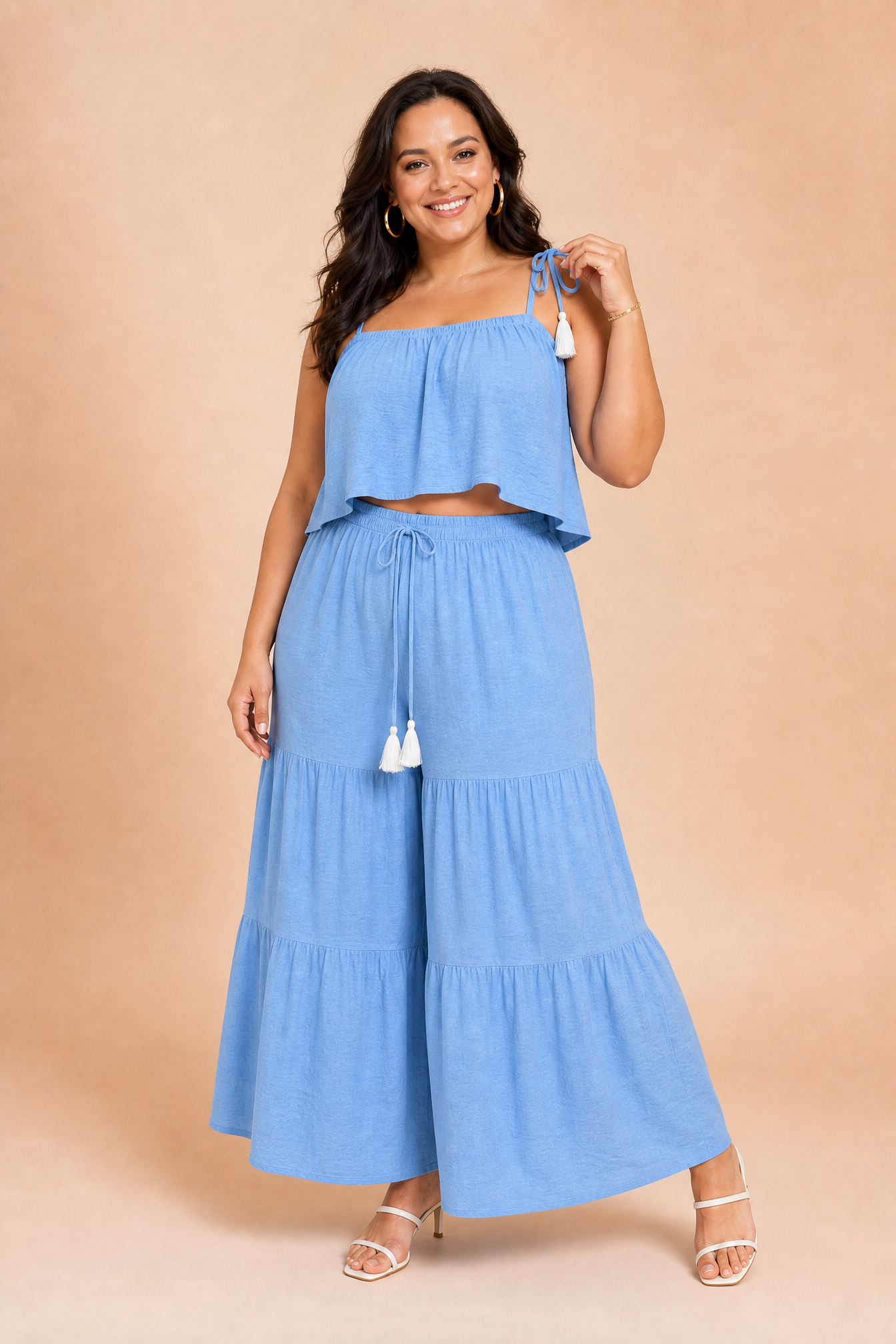 Ensemble bleu clair bretelles fines | Porté sur une silhouette plus ronde | Lounelle Paris