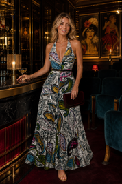 Robe longue imprimée col licou | Deuxième photo lifestyle | Lounelle Paris
