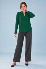 Flydende bluse med V-hals