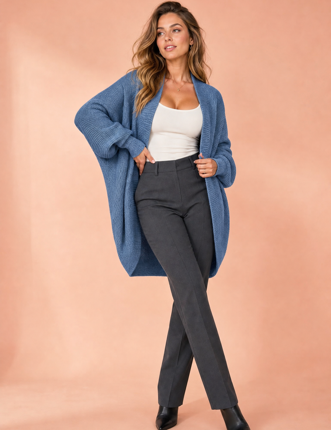 Gilet mi-long en maille côtelée | Vue de face | Lounelle Paris