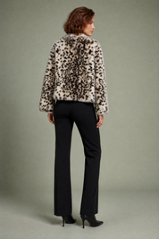 Veste en fausse fourrure imprimé animalier | Vue de dos | Lounelle Paris
