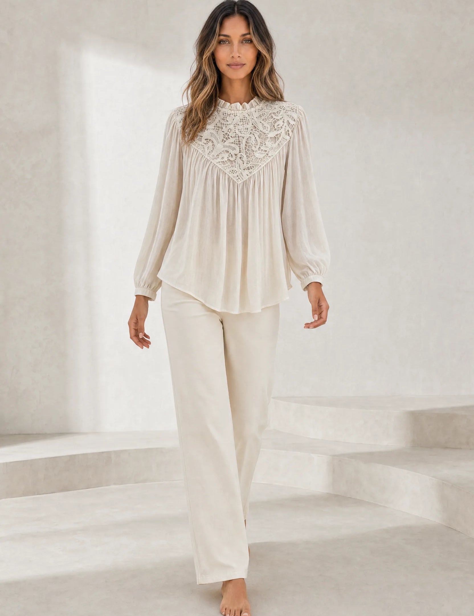 Blouse à col volanté et manches bouffantes | Lounelle Paris
