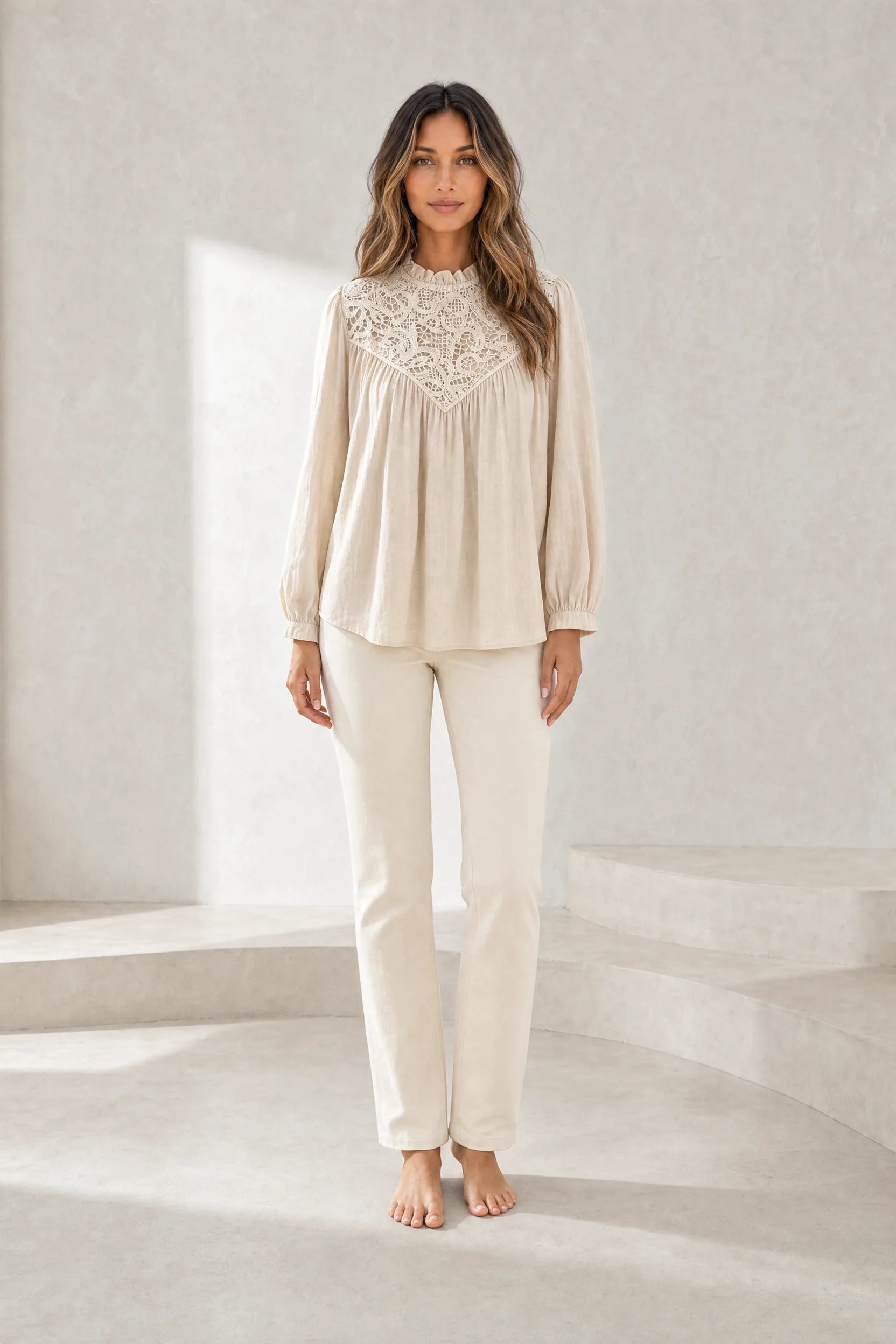 Blouse à col volanté et manches bouffantes | Lounelle Paris