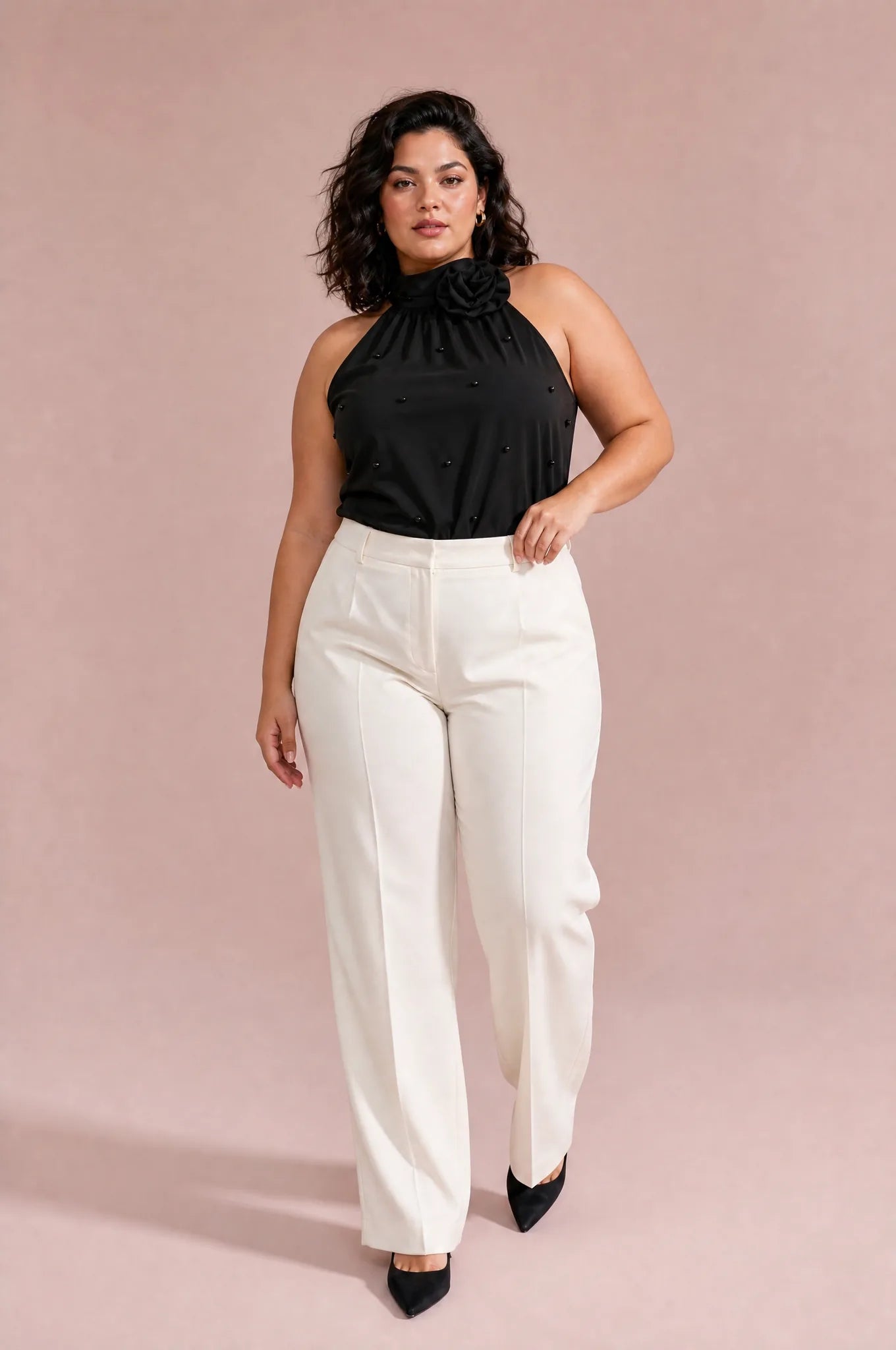 Body noir col montant dos nu | Porté sur une silhouette plus ronde | Lounelle Paris
