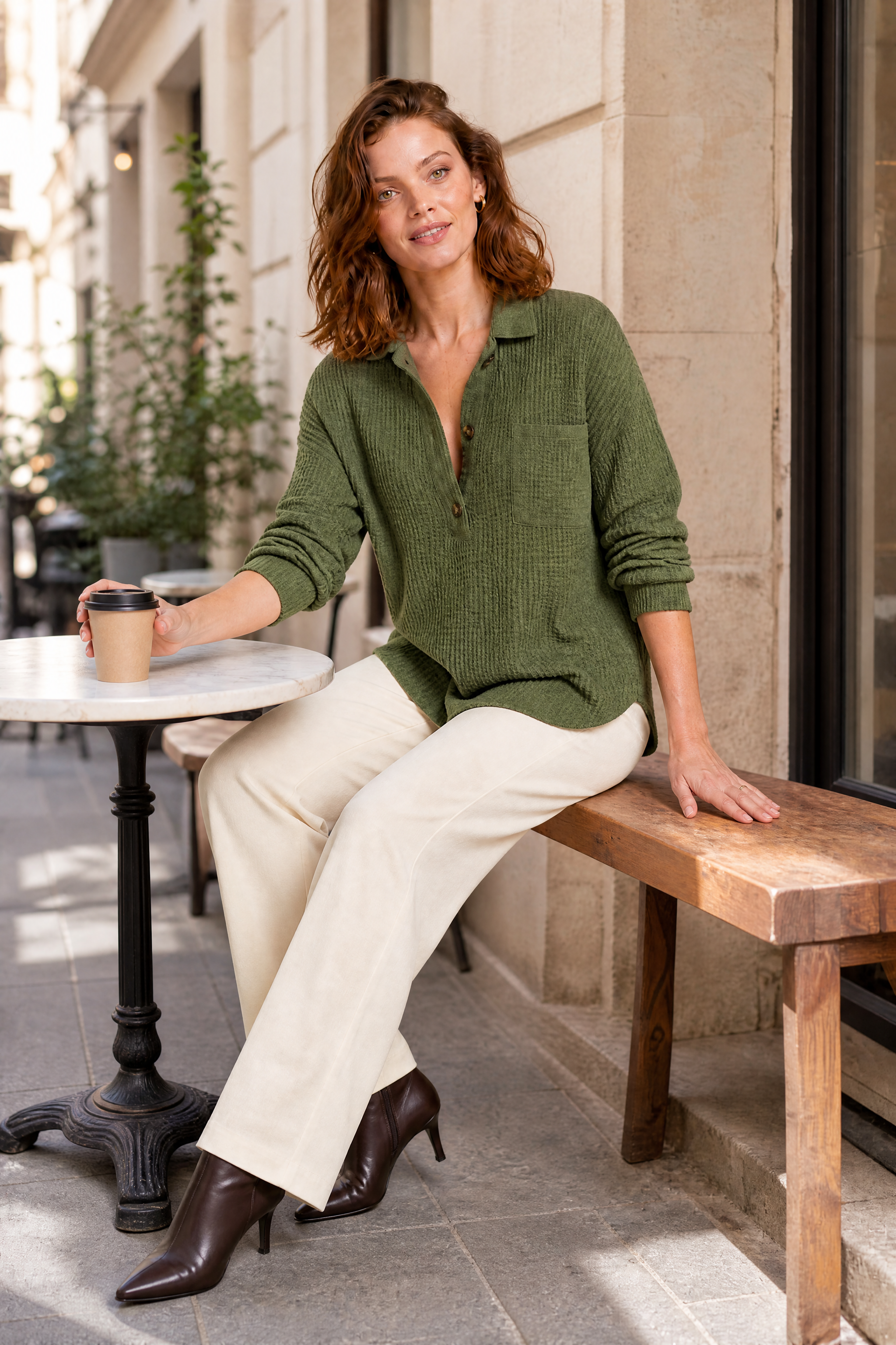 Top maille gaufrée col chemise | Variante Vert - Lifestyle | Lounelle Paris