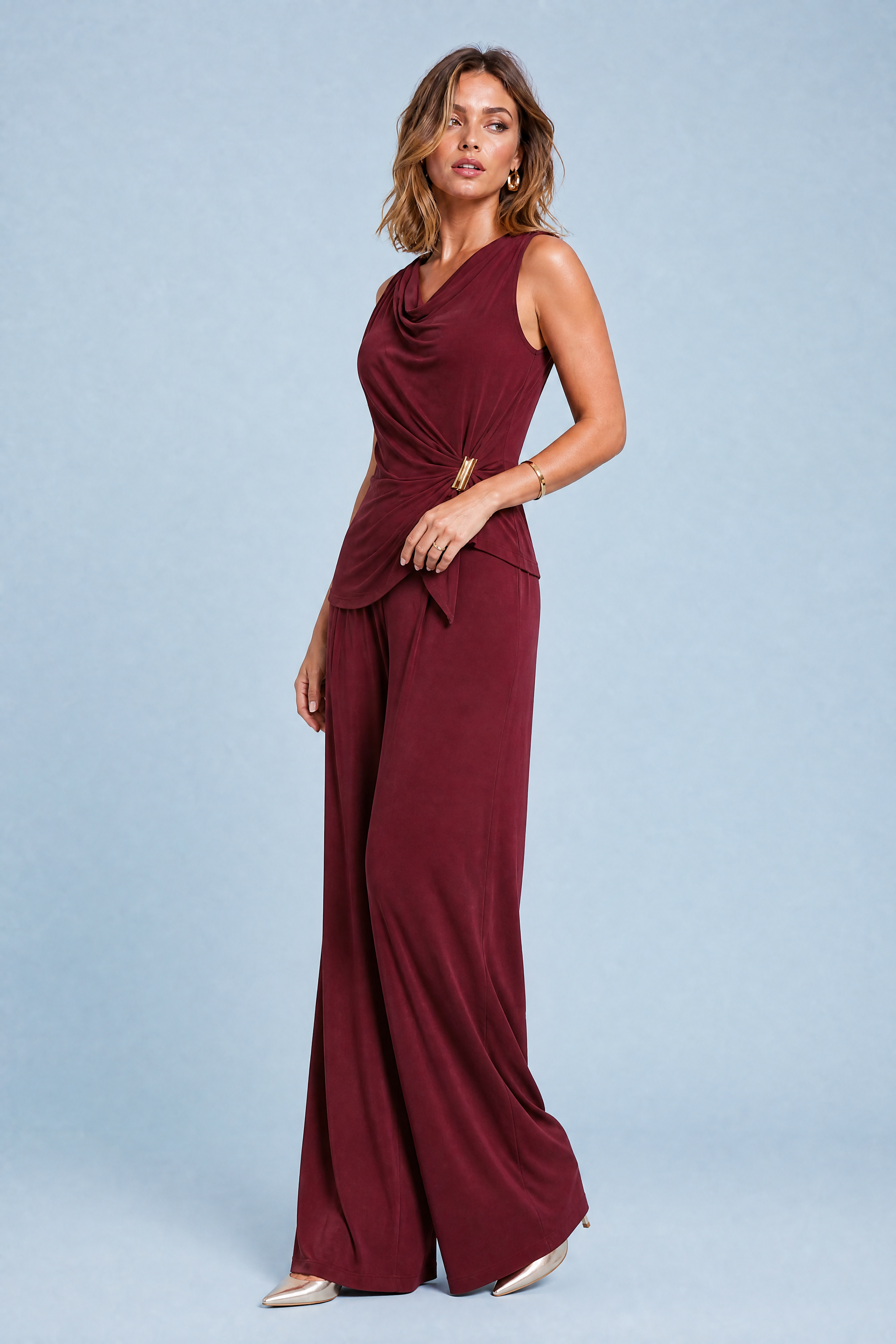 Ensemble bordeaux col drapé asymétrique | Vue de profil | Lounelle Paris