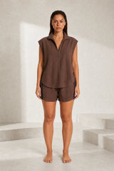 Ensemble short ample col zippé