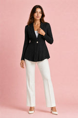 Tætsiddende tekstureret blazer vest
