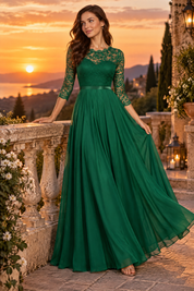 Robe longue verte à empiècement en dentelle | Deuxième photo lifestyle | Lounelle Paris