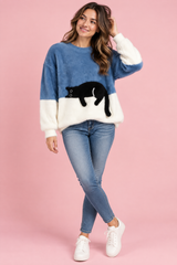 Oversized blå striktrøje med kattemotiv