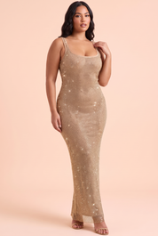 Robe longue dorée scintillante à col carré | Porté sur une autre silhouette | Lounelle Paris