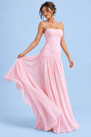 Robe longue rose à encolure carrée et fronces | Vue en mouvement | Lounelle Paris