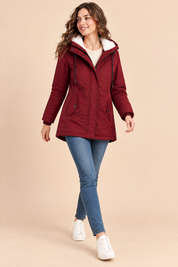 Parka bordeaux oversize à capuche | Vue en mouvement | Lounelle Paris
