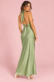Robe longue vert sauge à fronces et col V | Vue de dos | Lounelle Paris