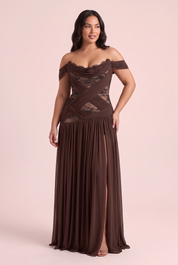 Robe marron à découpes et col bénitier | Porté sur une silhouette plus ronde | Lounelle Paris