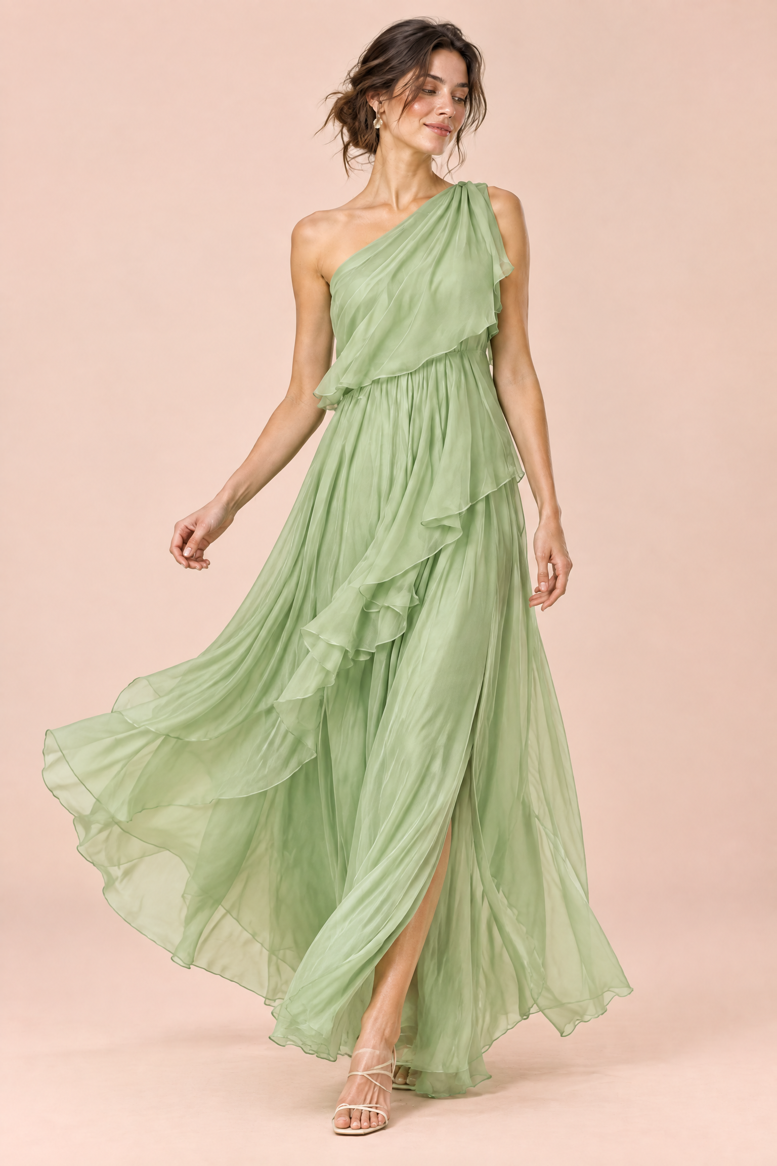 Robe verte asymétrique à volants | Vue en mouvement | Lounelle Paris
