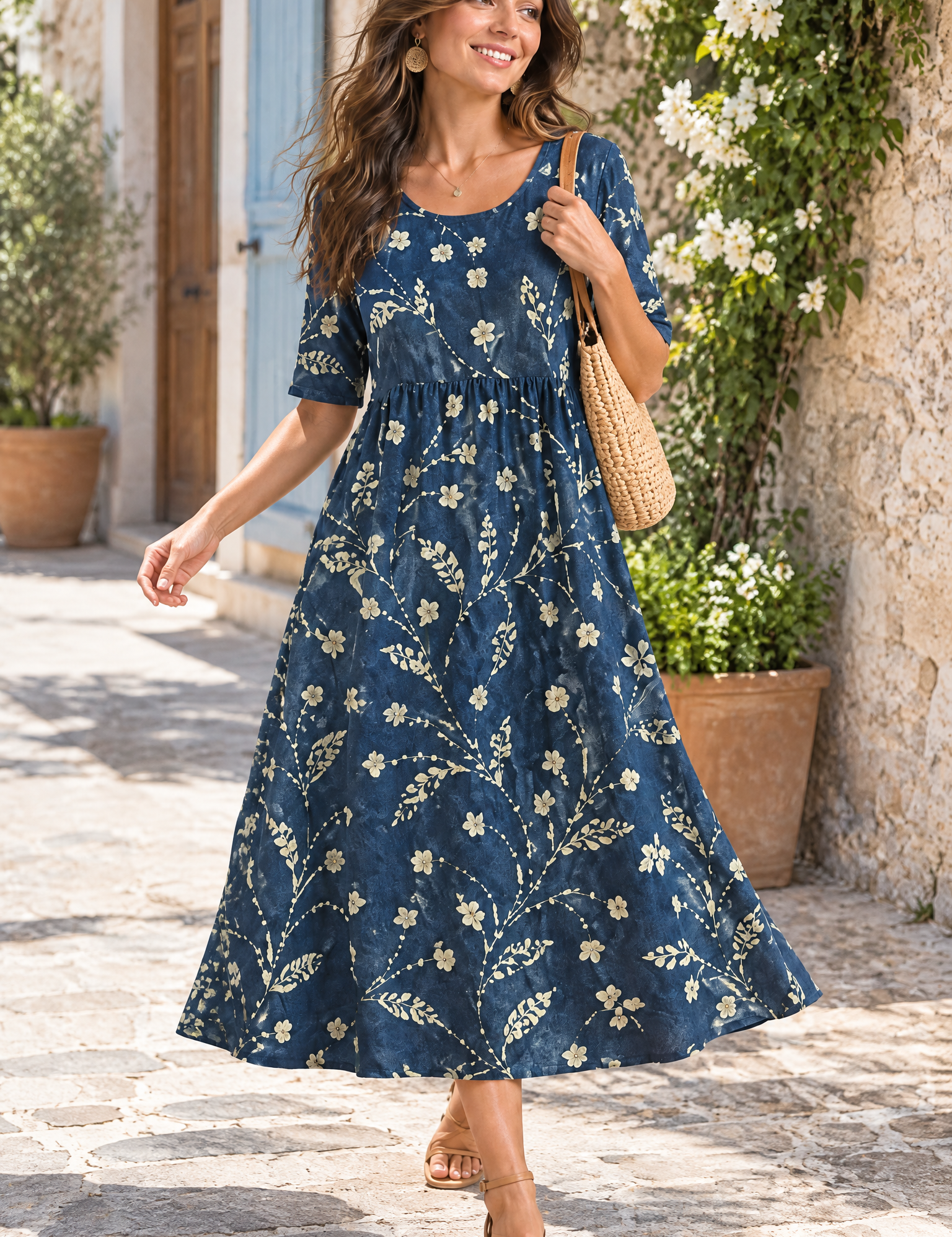 Robe midi trapèze à motif floral bleu marine | Photo lifestyle | Lounelle Paris
