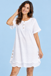 Blouse blanche oversize boutonnée devant | Vue rapprochée | Lounelle Paris