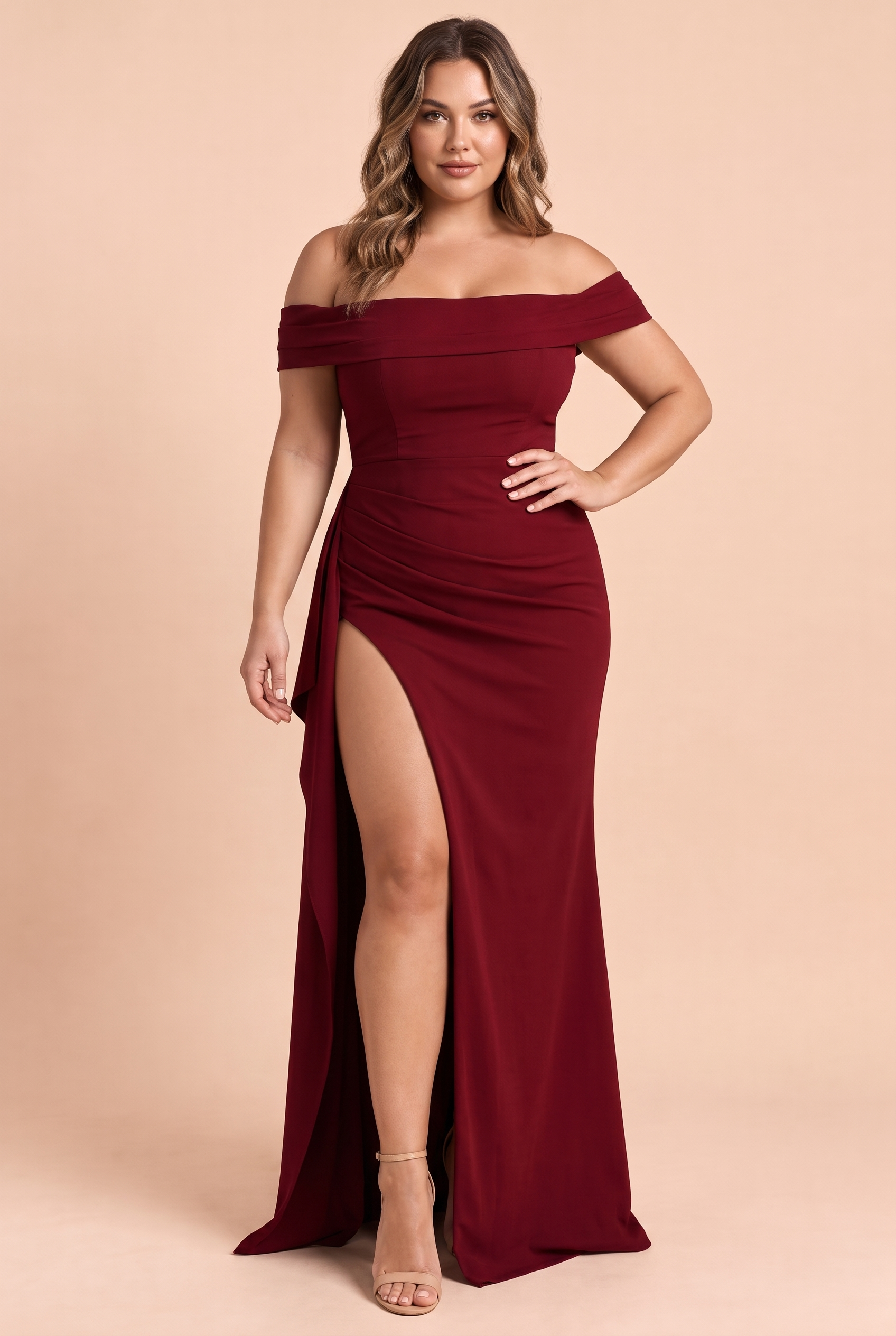 Robe longue bordeaux à encolure Bardot, drapée et fendue | Porté sur une autre silhouette | Lounelle Paris