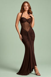 Robe longue marron foncé froncée à encolure dos nu | Porté sur une autre silhouette | Lounelle Paris