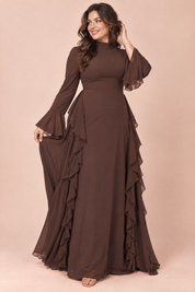 Robe longue marron à volants et manches cloche | Porté sur une autre silhouette | Lounelle Paris