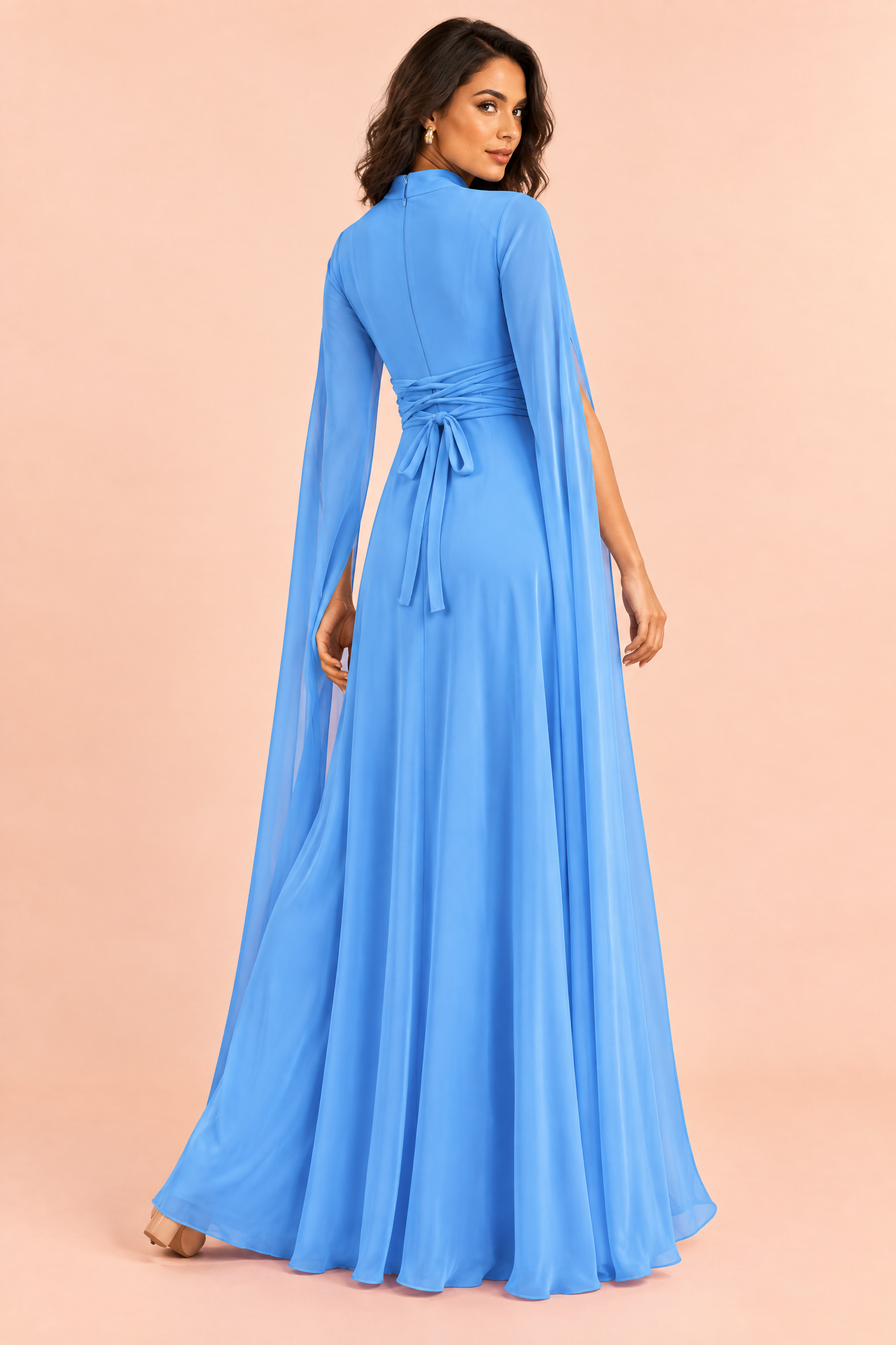 Robe longue bleu roi à encolure carrée et manches cape | Vue de dos | Lounelle Paris