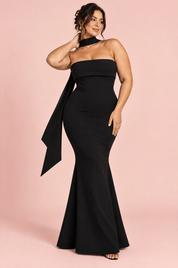 Robe longue noire bustier bandeau à coupe sirène | Porté sur une silhouette plus ronde | Lounelle Paris