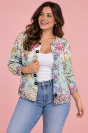 Cardigan fleuri boutonné bleu | Porté sur une autre silhouette | Lounelle Paris