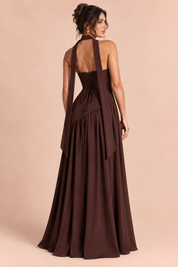 Robe longue marron foncé à encolure asymétrique | Vue de dos | Lounelle Paris