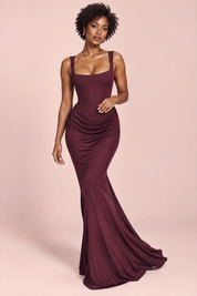 Robe longue magenta froncée à encolure carrée | Vue en mouvement | Lounelle Paris