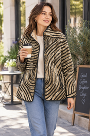 Veste matelassée beige à col montant | Photo lifestyle | Lounelle Paris