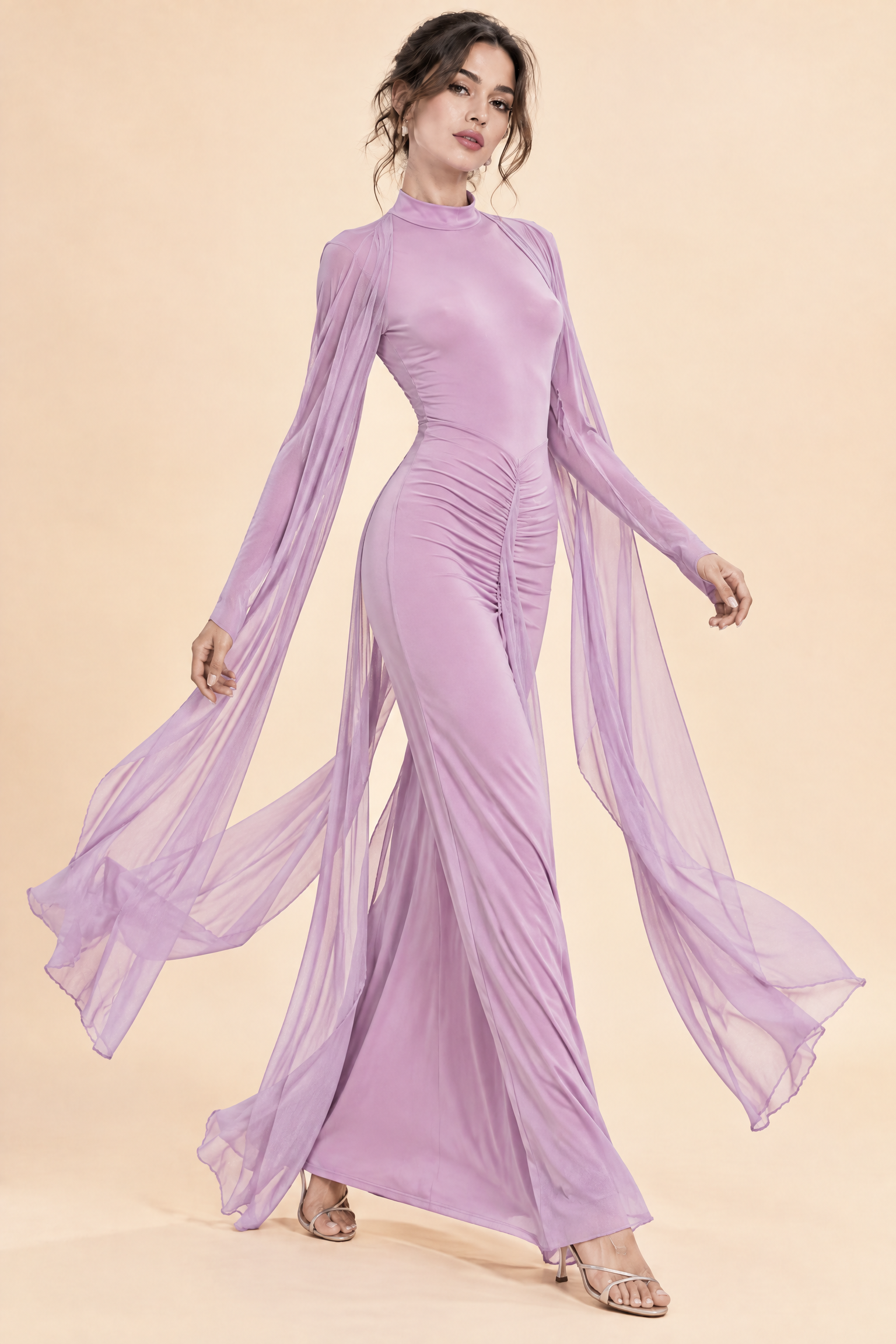 Robe violet clair dos nu avec cape | Vue en mouvement | Lounelle Paris