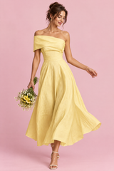 Gul asymmetrisk off-shoulder-kjole