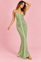 Robe longue portefeuille verte à décolleté cœur et fronces | Vue en mouvement | Lounelle Paris