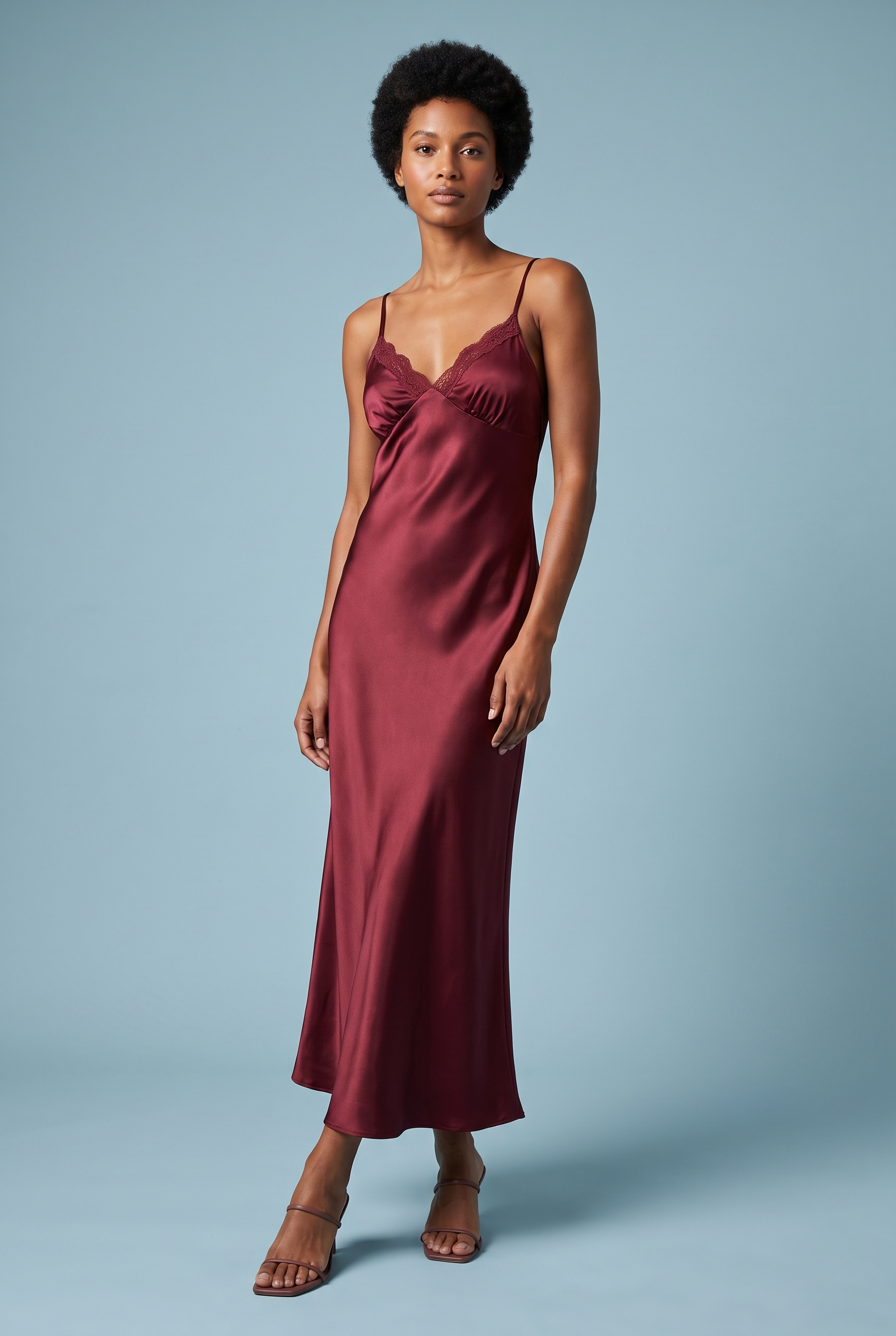Robe nuisette longue bordeaux à dentelle | Vue de face | Lounelle Paris