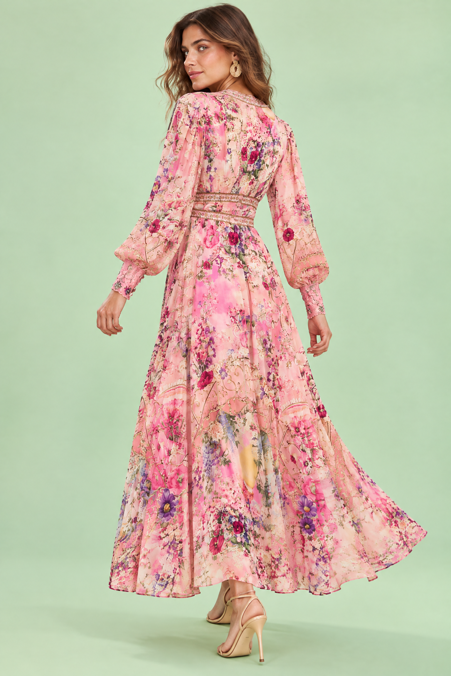 Robe longue rose à col V et manches bouffantes | Vue de dos | Lounelle Paris