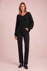 V-hals sweater med blondekant