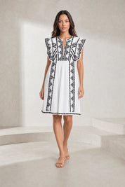 Robe blanche à volants brodée | Lounelle Paris