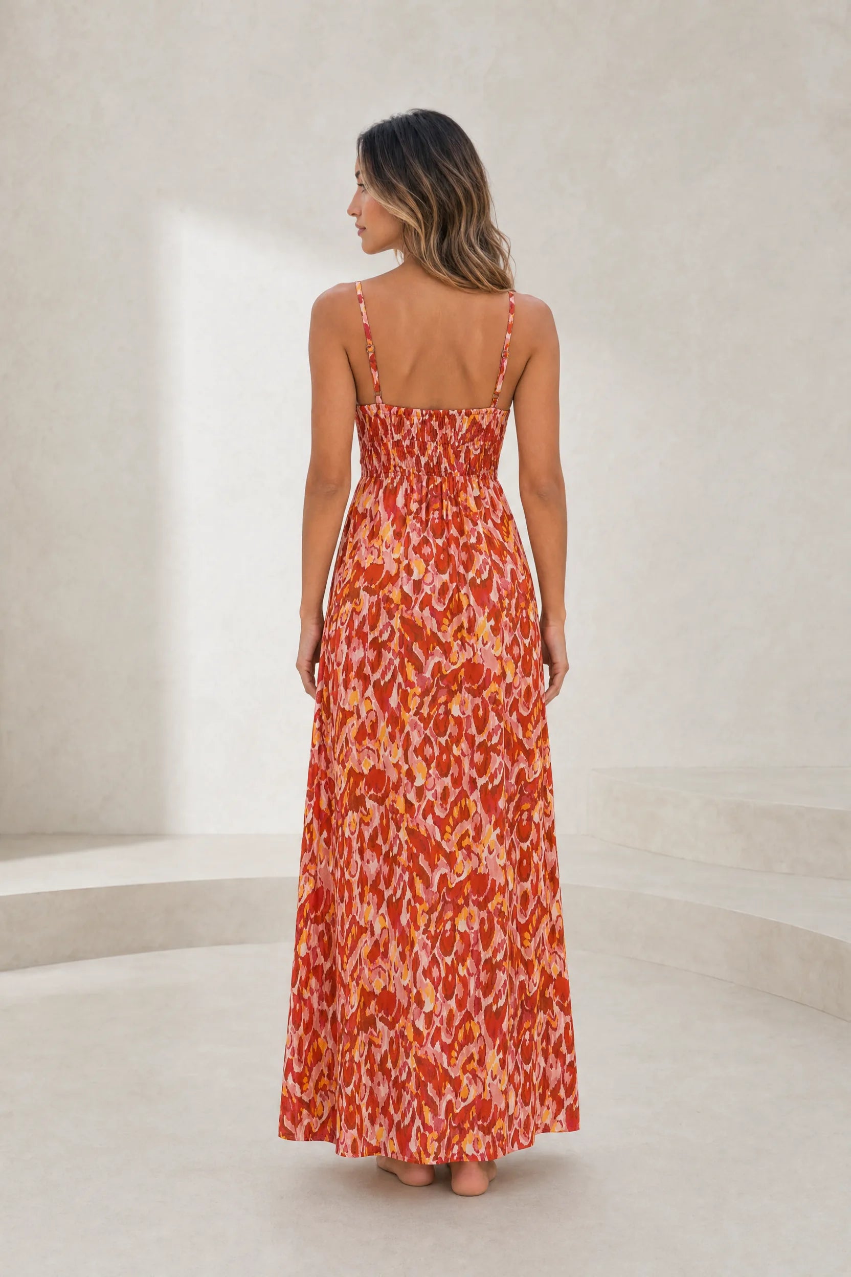 Robe longue rouge col V dos nu | Lounelle Paris