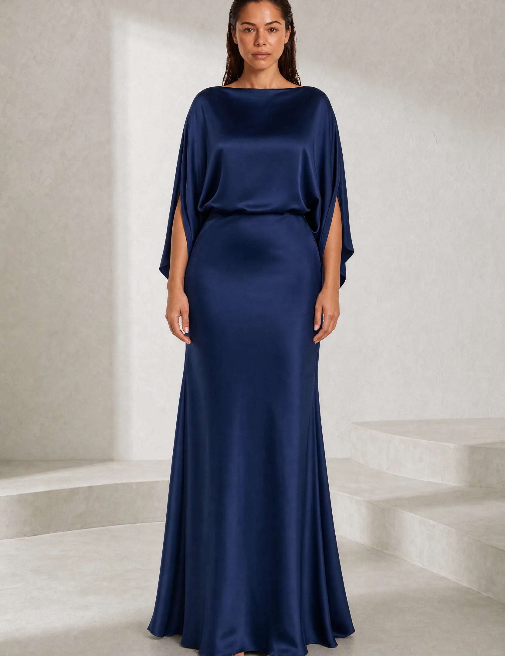 Robe longue satinée encolure bateau | Lounelle Paris