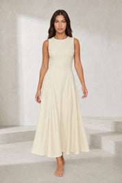 Robe longuecrème évasée sans manches | Lounelle Paris
