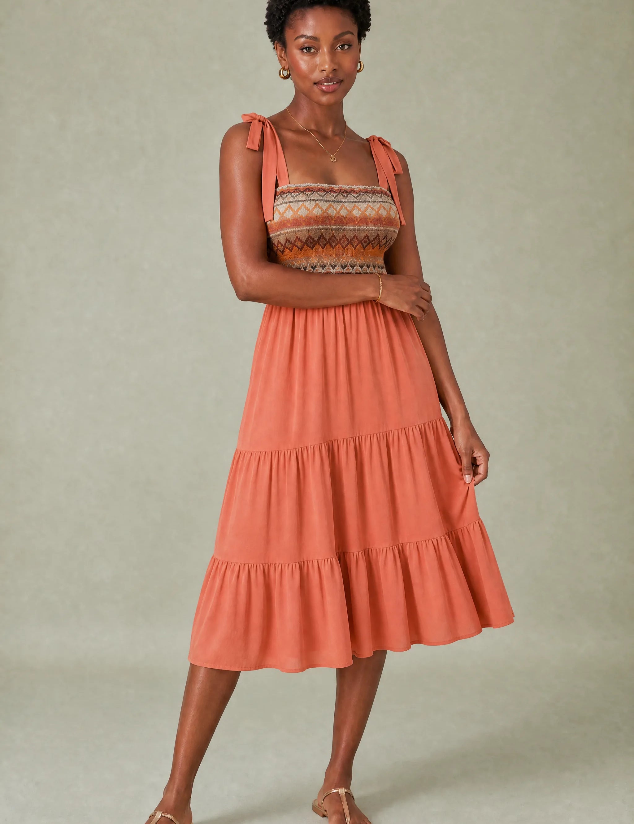 Robe midi à bretelles smockée | Variante Orange | Lounelle Paris