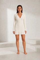 Robe pull col chemise à volants