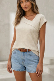 T-shirt beige col asymétrique drapé | Lounelle Paris