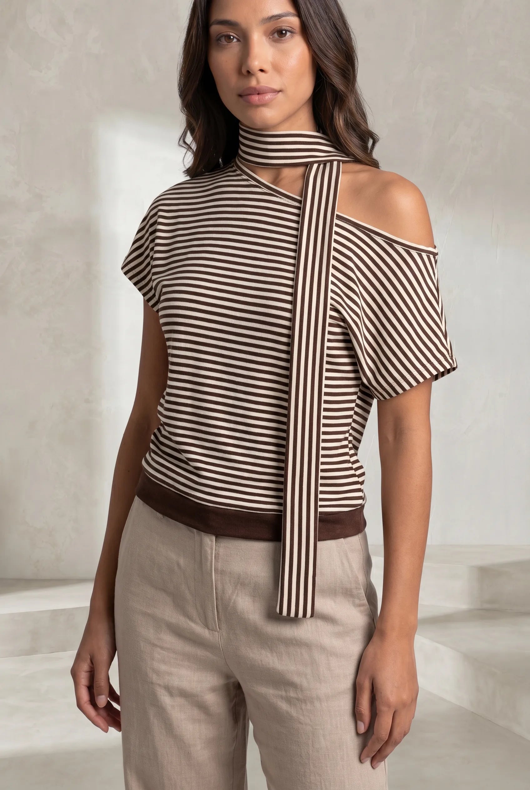 Top marron rayé épaule dénudée | Lounelle Paris